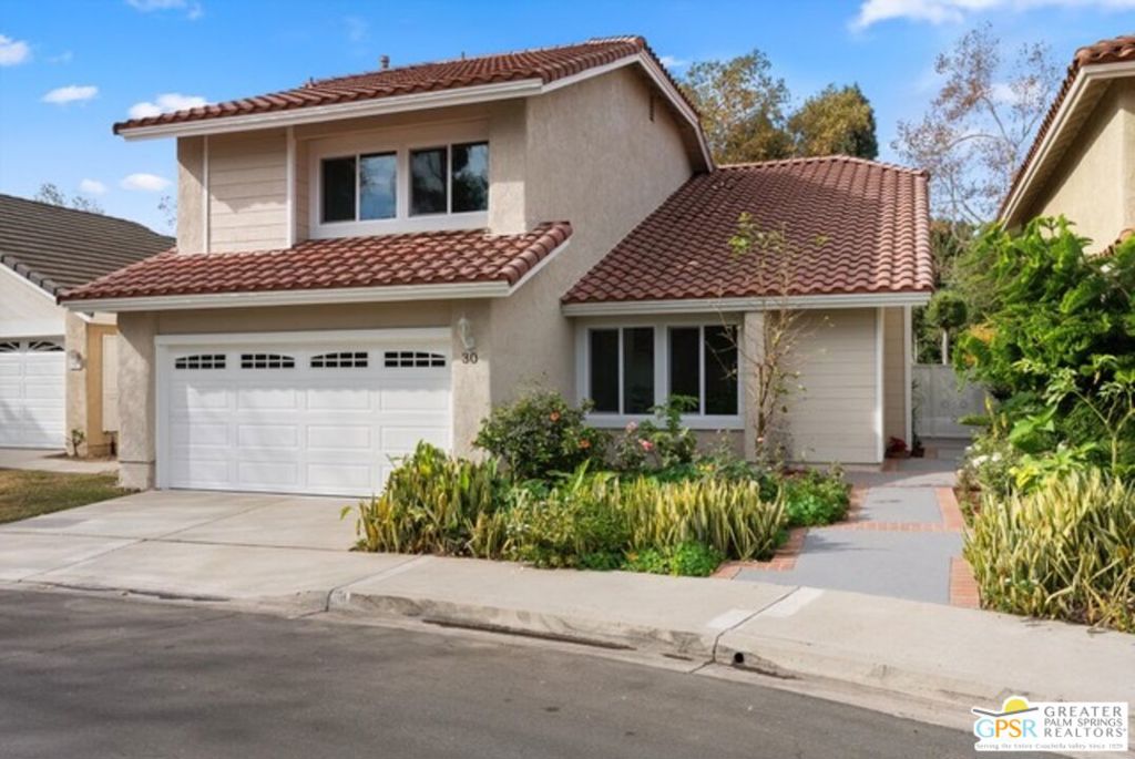 30 W Entrada, Irvine CA 92620
