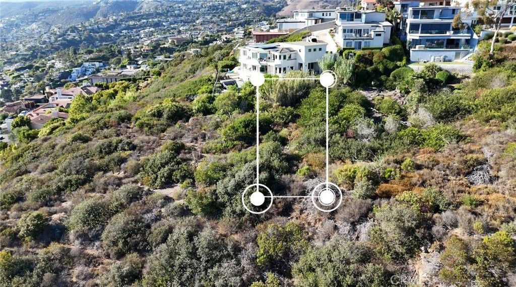 Photo of 934 Bonnie Brae Avenue, Laguna Beach, CA 92651 (MLS # OC26015041)