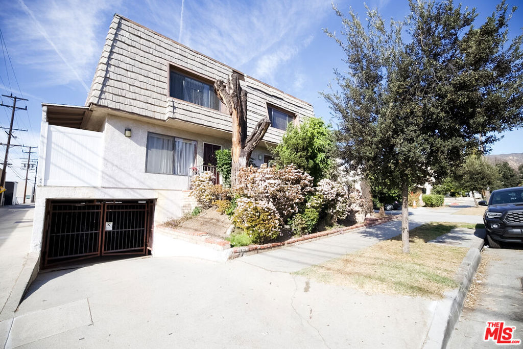 1013 Allen Avenue 6