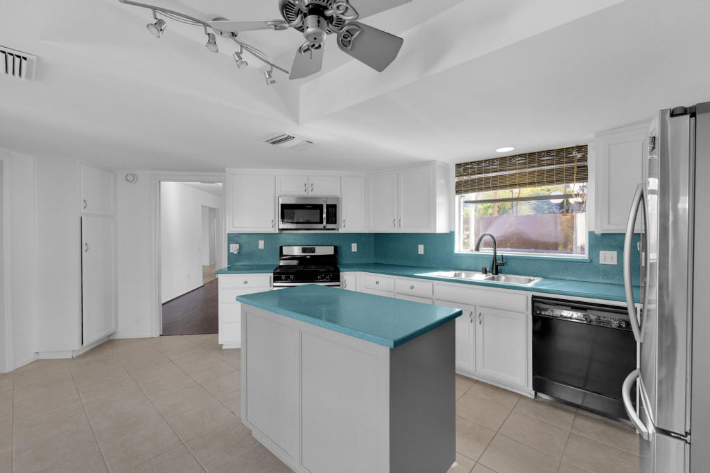 Cathedral City Cove - Residential Lease