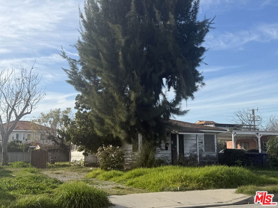 3721 Brookline Avenue