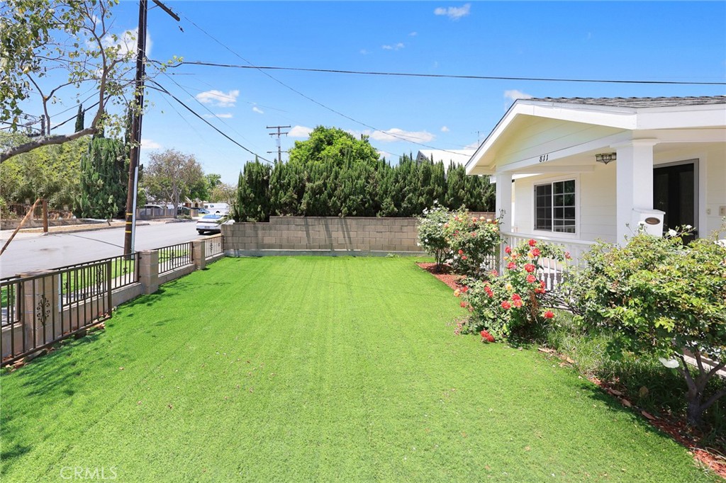 Properties 3 811 W San Marino Avenue
