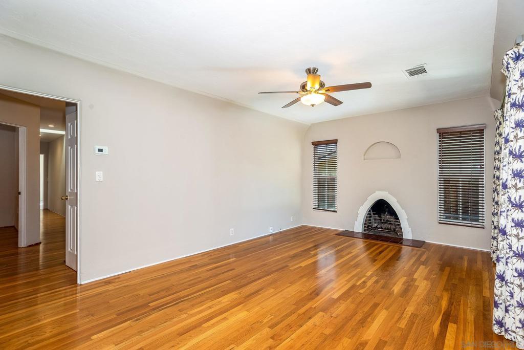 La Mesa - Residential