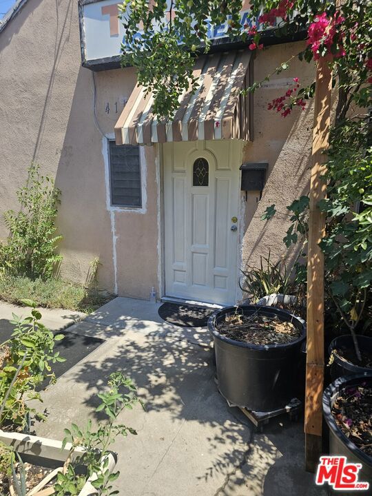 Beautifully maintained 1-bedroom, 1-bath back unit available for lease in the highly sought-after Glassell Park neighborhood of Los Angeles. Offering approx. 500 sqft of living space, this private rear home features its own entrance, comfortable layout, and dedicated outdoor area. Residents will enjoy a quiet and private living environment while being just minutes from local shops, restaurants, schools, and freeway access. A rare opportunity to lease a charming back unit in one of LA's most convenient and vibrant communities. Utilities are included in the rent.