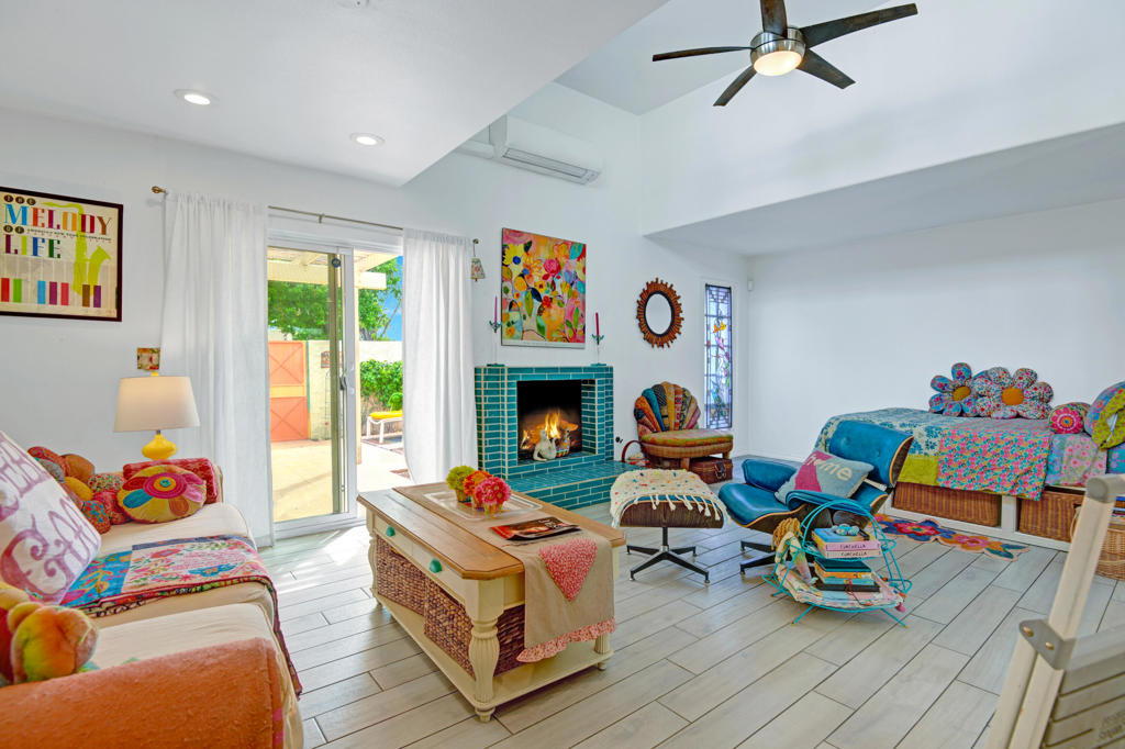 1527 Spyglass Plaza