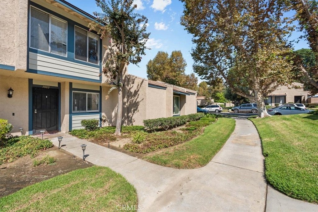 1002 Harrington