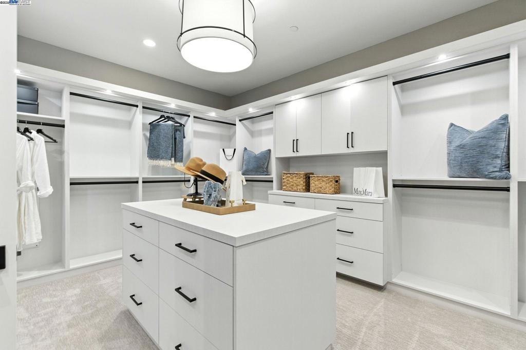 DUBLIN - Residential