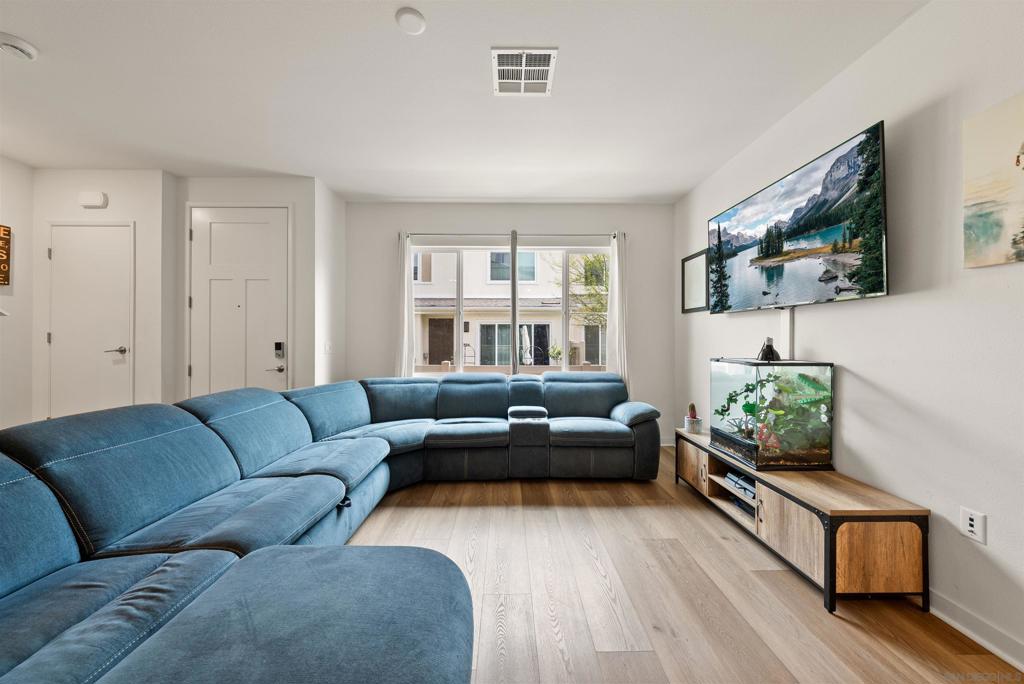 323 Satsuma Trail