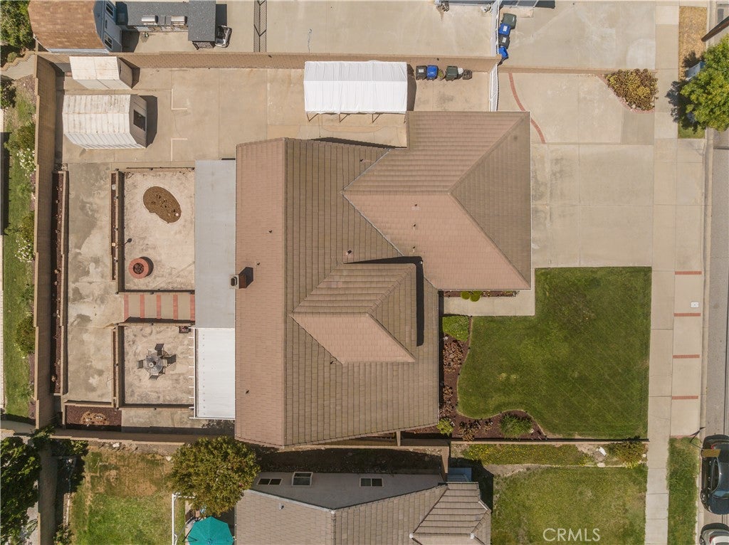 890 W 21 Street