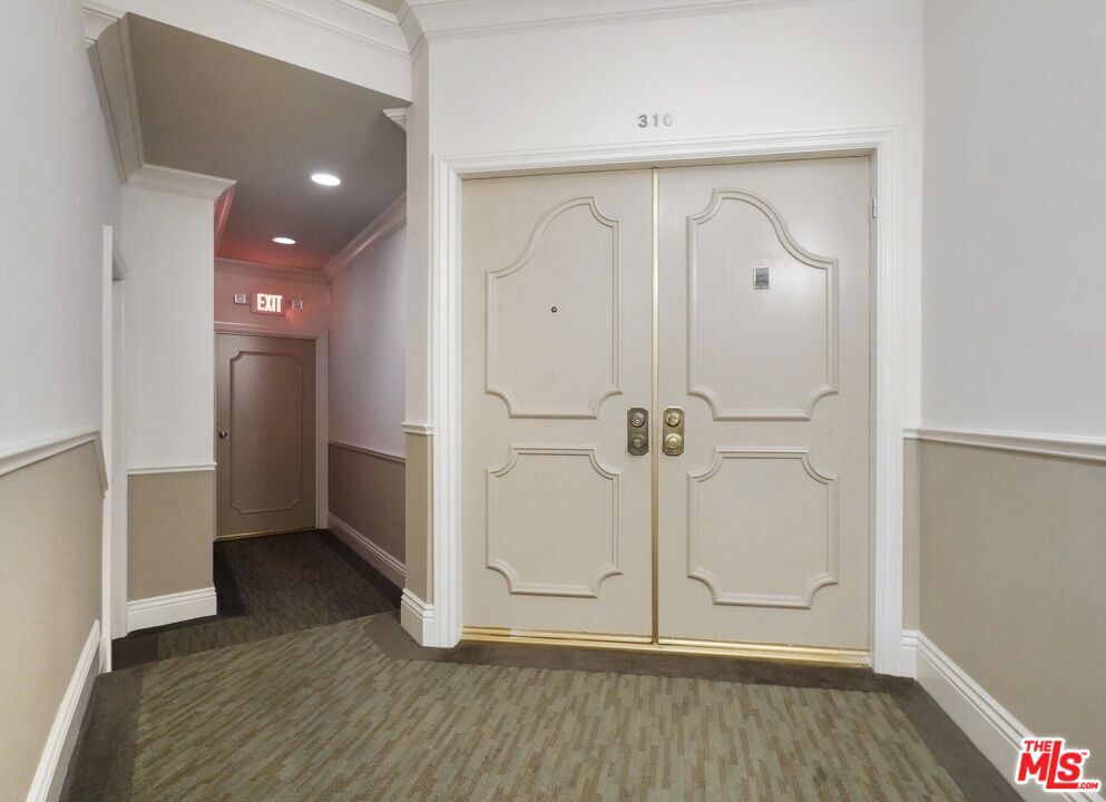 1557 S Beverly Glen Boulevard 310