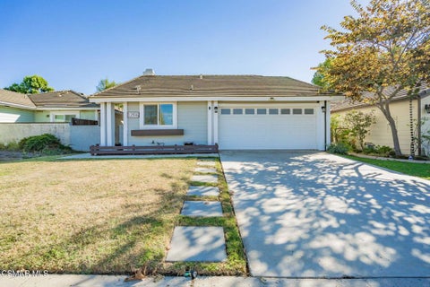 Photo of 12976 E Mesa Verde Drive, Moorpark, CA 93021 (MLS # 226004633)