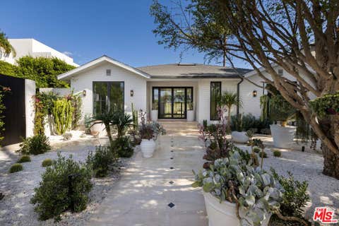 Photo of 1342 Preston Way, Los Angeles, CA 90291 (MLS # 26870753)