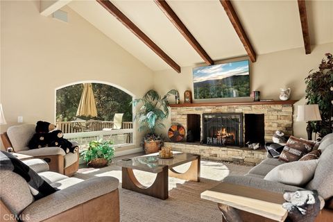 174 Hillcrest Court Lake Arrowhead CA 92352