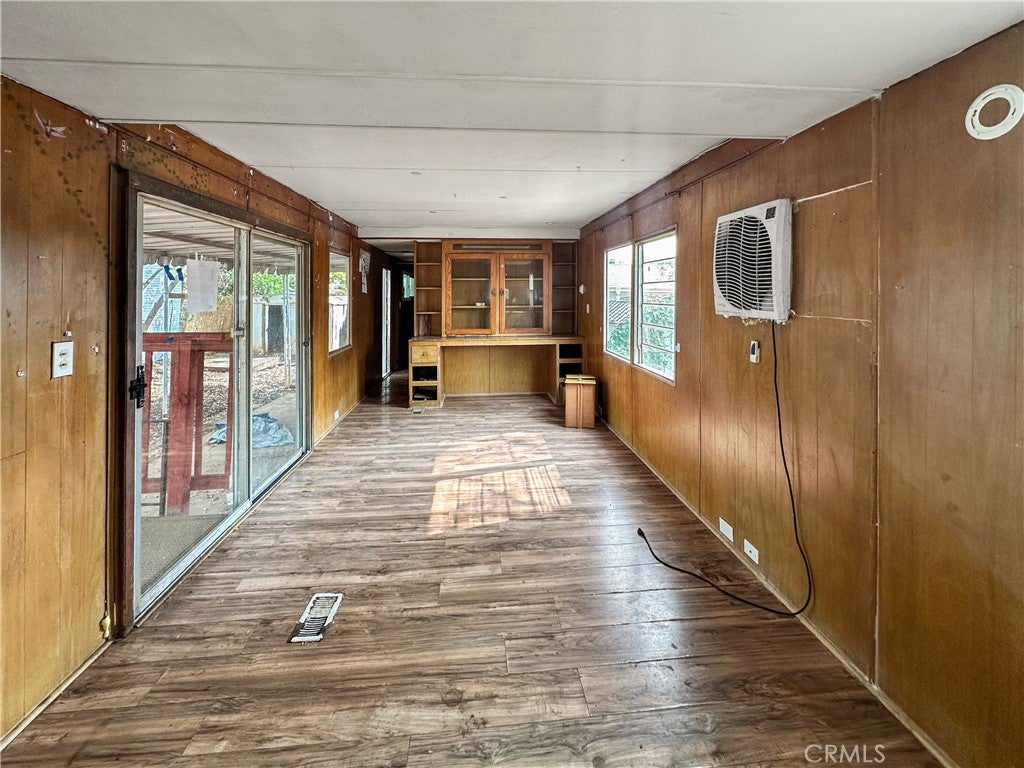 37 Acacia Avenue 3