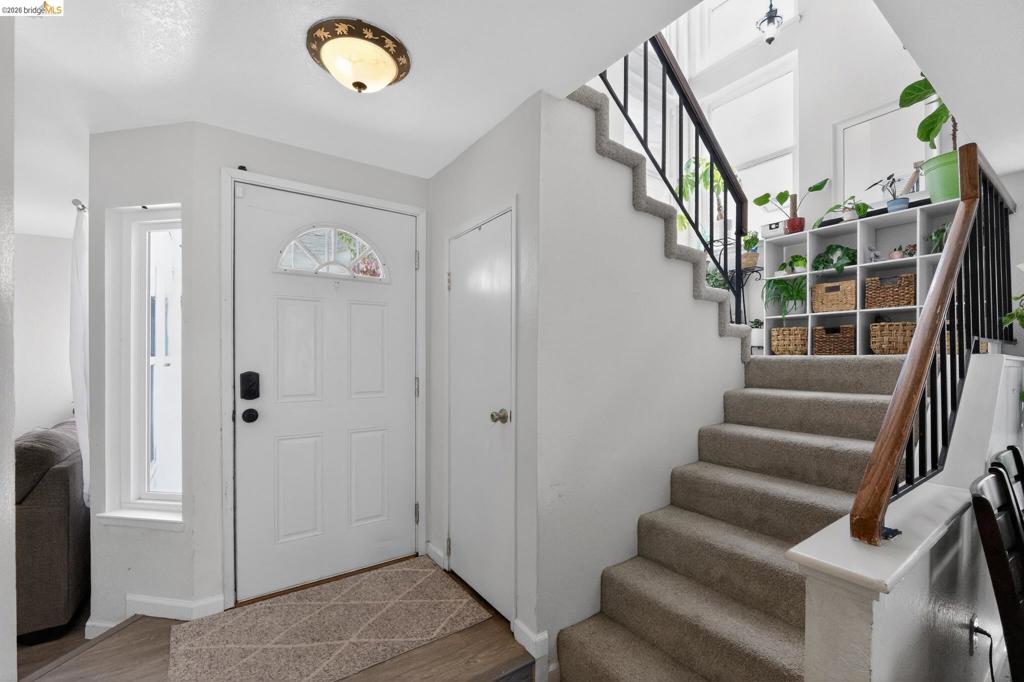 3320 Streamwood Ct