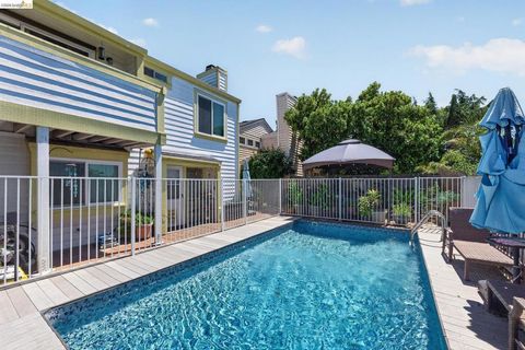 Photo of 3320 Streamwood Ct, Antioch, CA 94531 (MLS # 41134776)