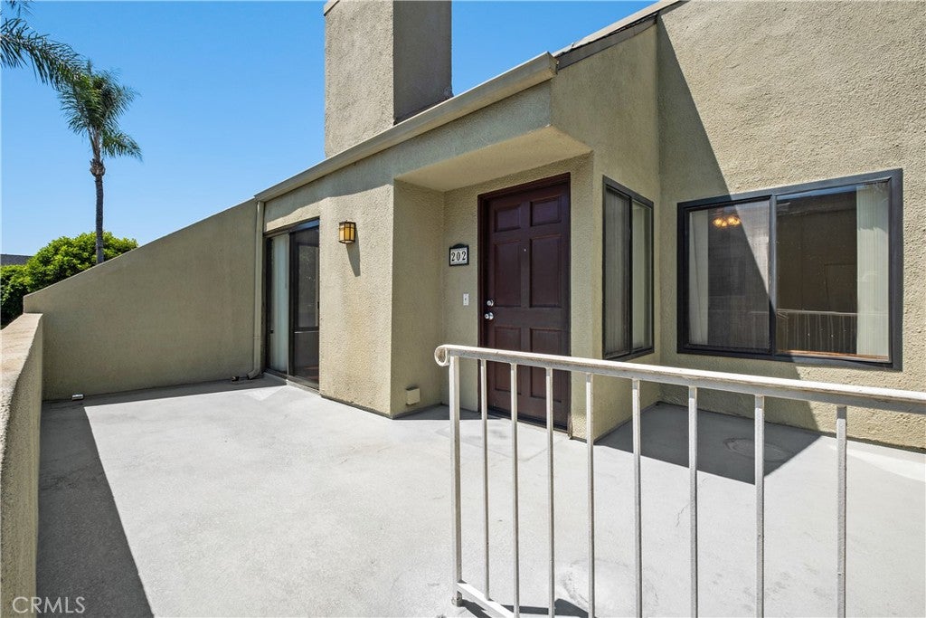 17652 Sergio Circle 202