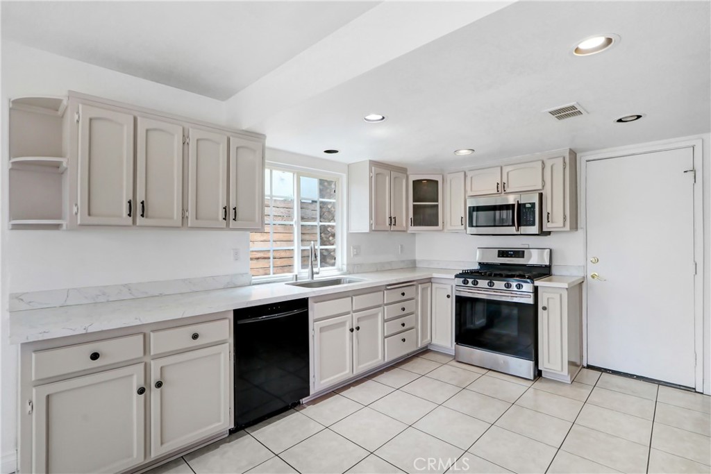 14716 Long View Drive