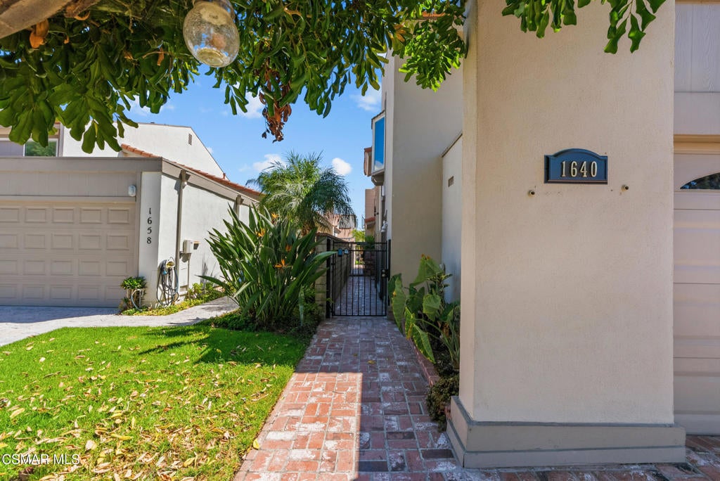 1640 Pierside Lane