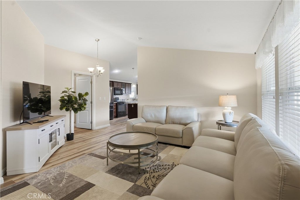 1225 Taft Highway 5