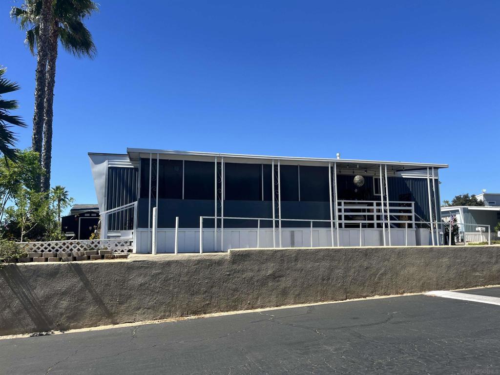 1120 E Mission Road 76