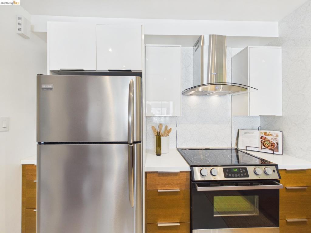 320 Lee St 303