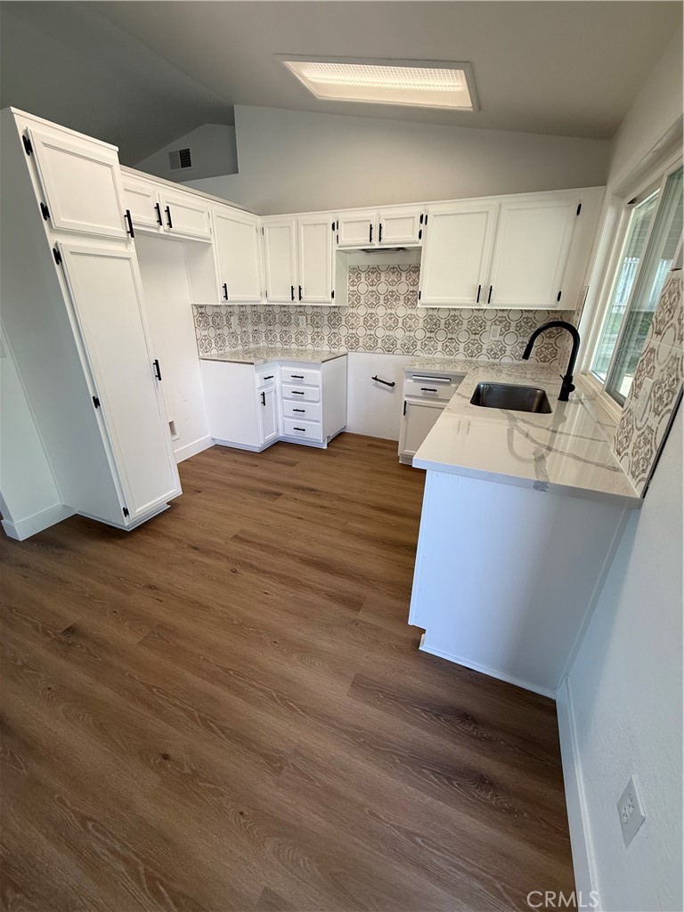 2724 June Place