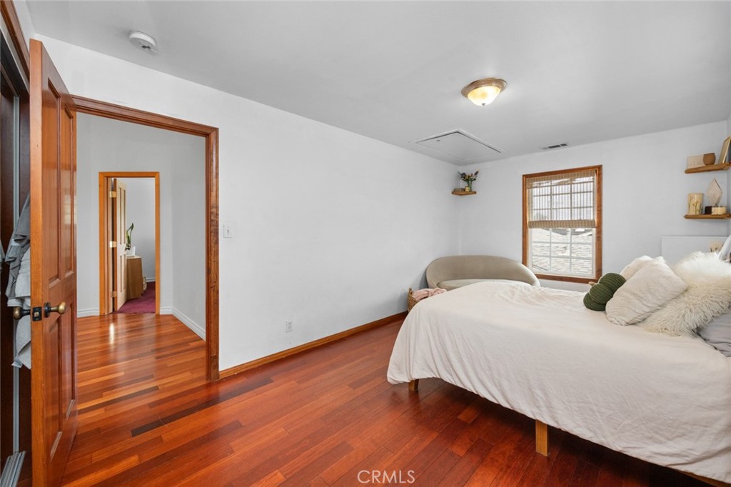 Country Square (CSQ) - Residential