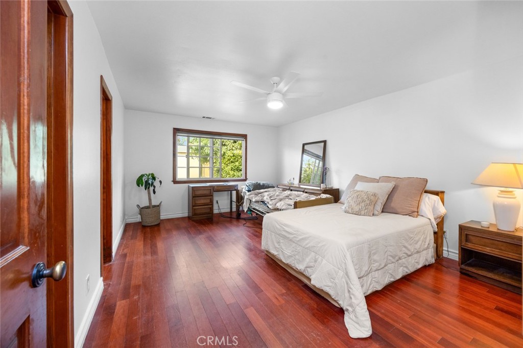 Country Square (CSQ) - Residential