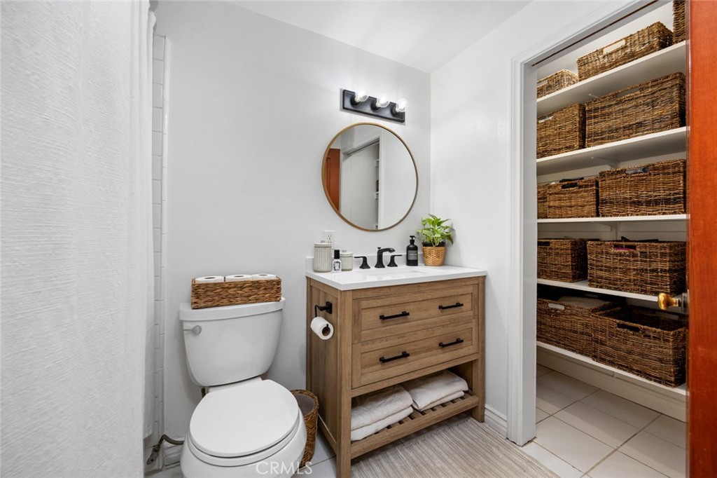 Country Square (CSQ) - Residential