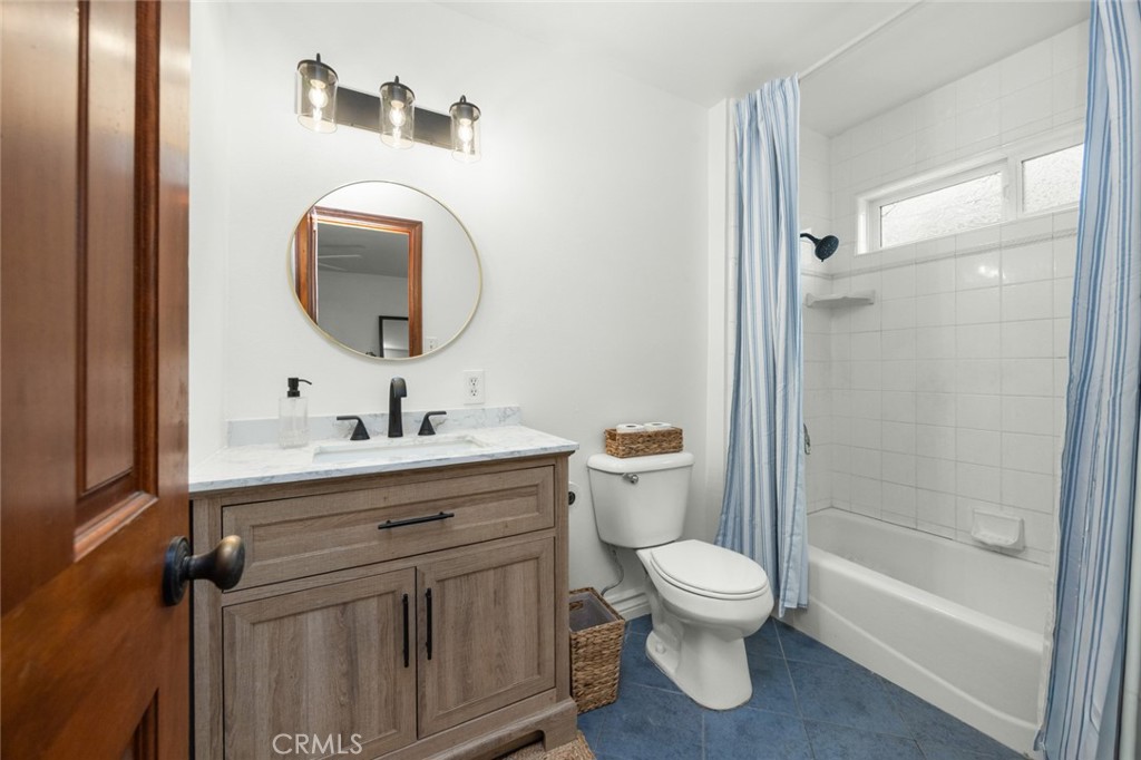 Country Square (CSQ) - Residential