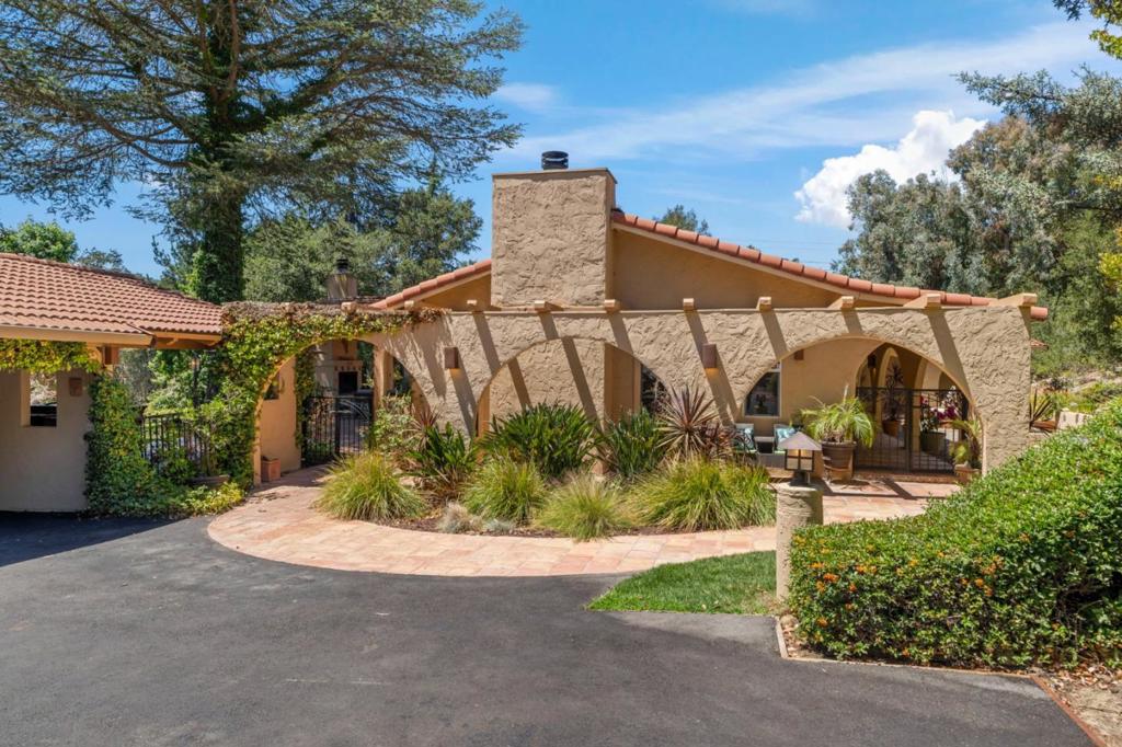 8103 Crestview Court