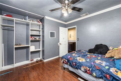 Tiny photo for 915 Alta St, Redlands, CA 92374 (MLS # PW26049721)