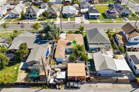 Tiny photo for 915 Alta St, Redlands, CA 92374 (MLS # PW26049721)