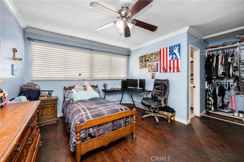 Tiny photo for 915 Alta St, Redlands, CA 92374 (MLS # PW26049721)