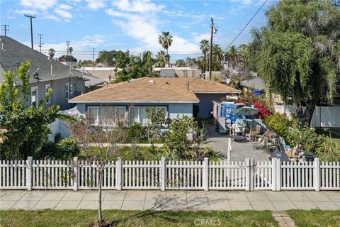 Photo of 915 Alta St, Redlands, CA 92374 (MLS # PW26049721)