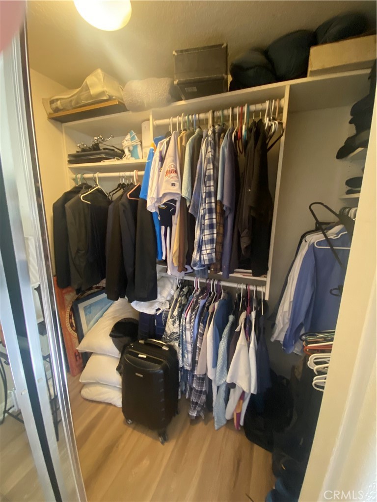 Tierra Linda (TLI) - Residential Lease