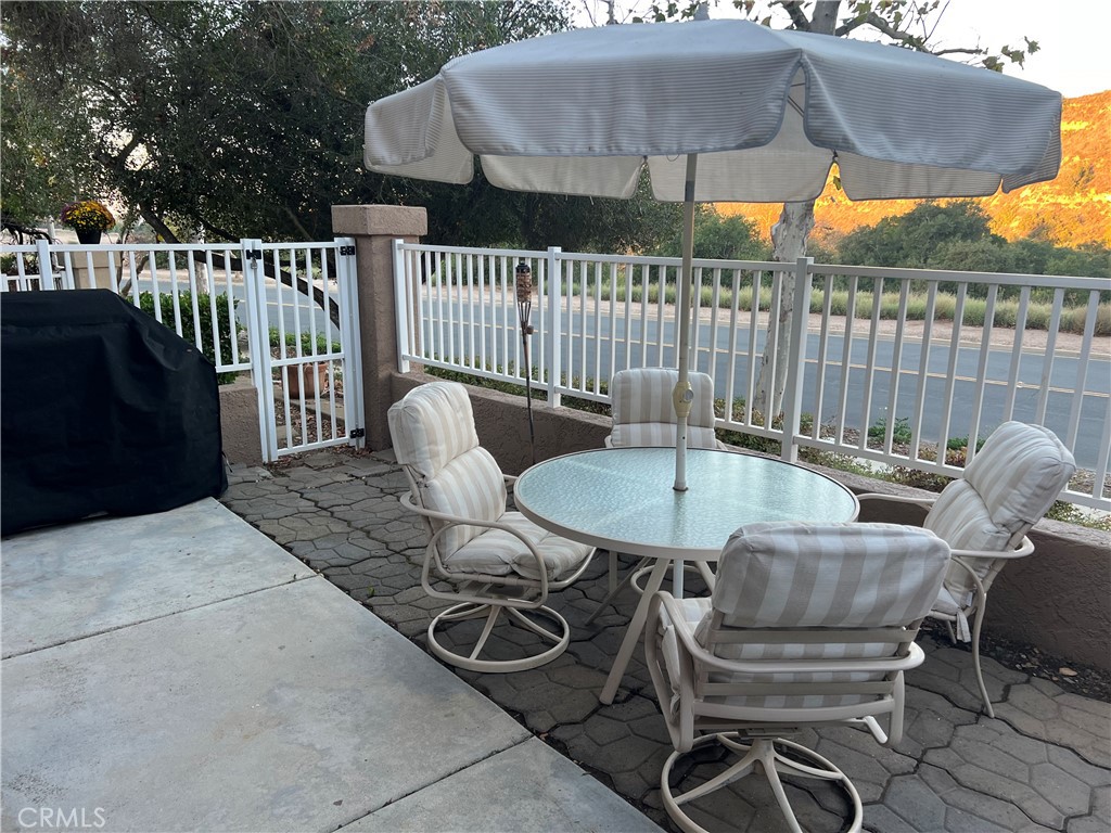 Tierra Linda (TLI) - Residential Lease