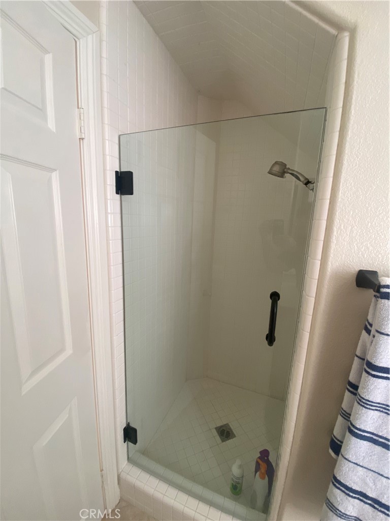 Tierra Linda (TLI) - Residential Lease