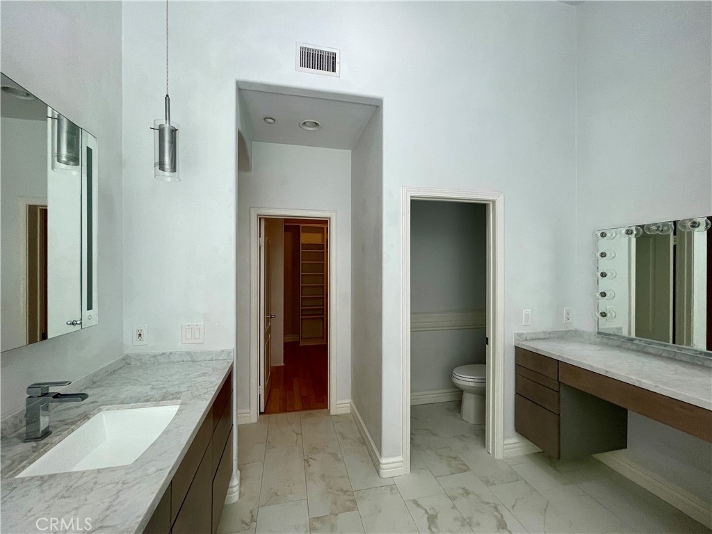 Beachwalk (BCWK) - Residential Lease