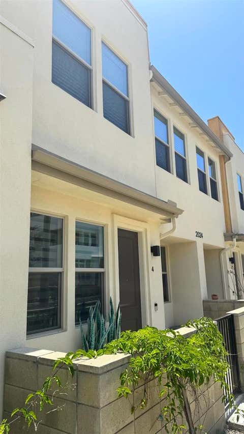 Photo of 2024 Foxtrot loop LOOP #4, Chula Vista, CA 91915 (MLS # PTP2605385)