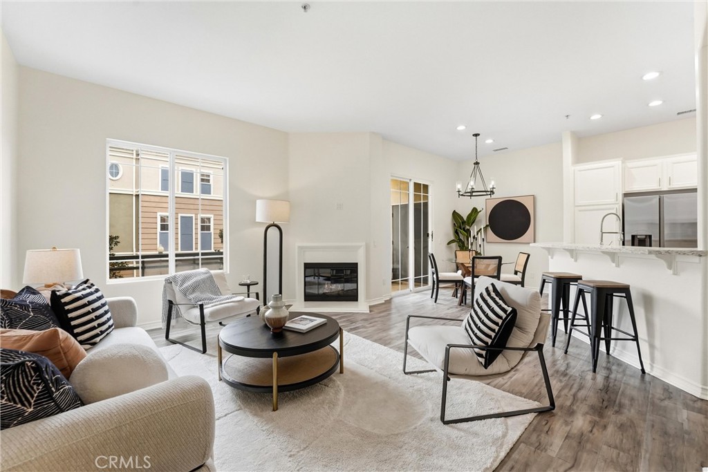 3407 S Main L