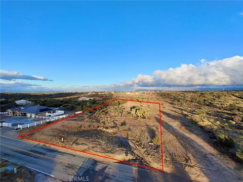 Photo of 6155 Coleridge Rd, Hesperia, CA 92344 (MLS # HD25239981)