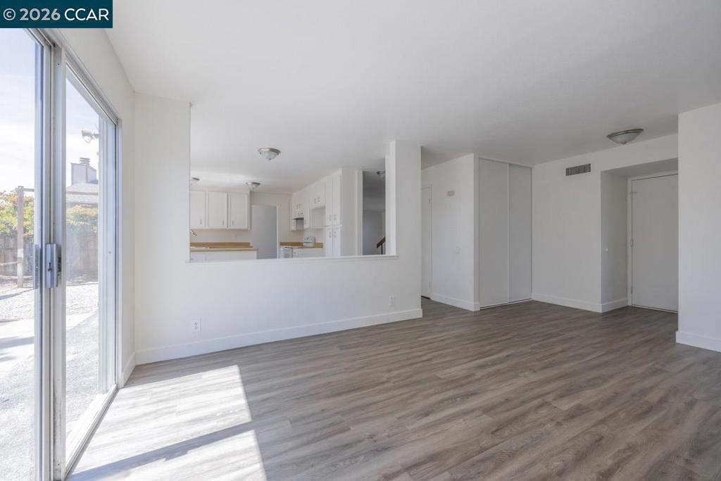 200 Oriole Ct