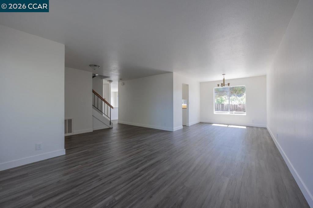 200 Oriole Ct