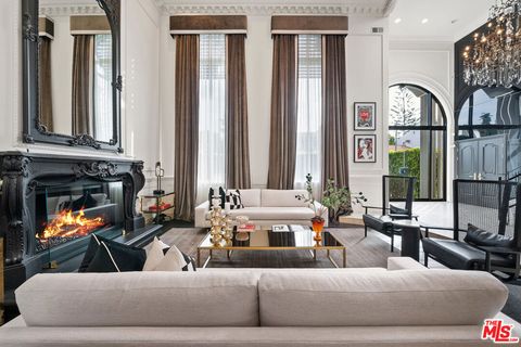 Photo of 2463 Achilles Drive, Los Angeles, CA 90046 (MLS # 25631665)