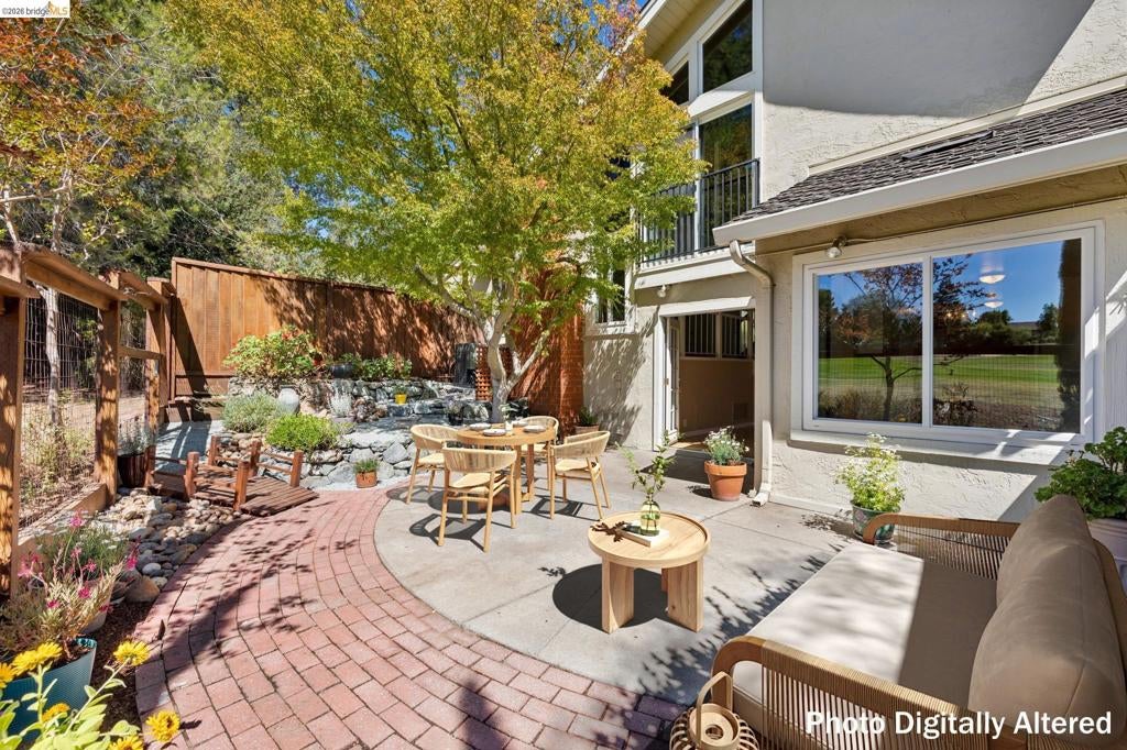 345 Kinross Dr.