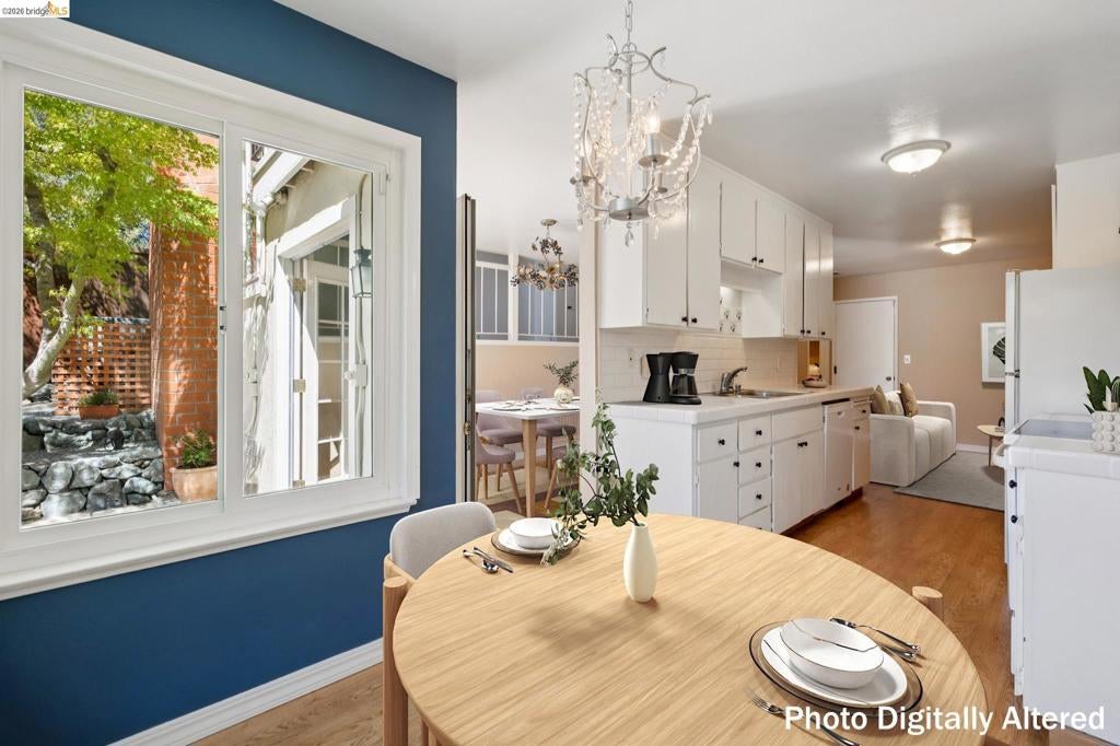 345 Kinross Dr.