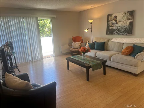 MLS: SB26185537