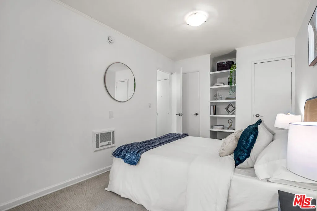 Los Angeles, California 90049, United States, 2 Bedrooms Bedrooms, ,1 BathroomBathrooms,Residential,Active,195179